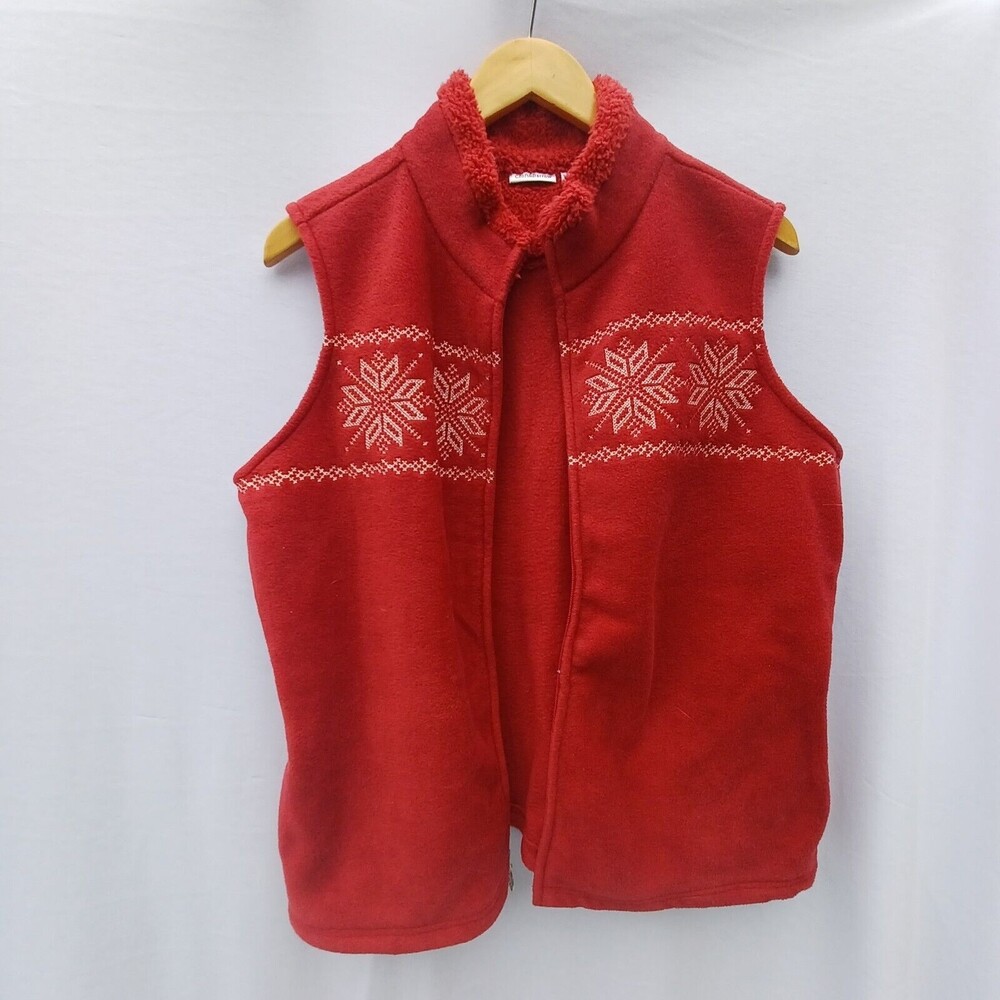 Croft And Barrow woman's large Holiday fleece Vest red with snowflakes